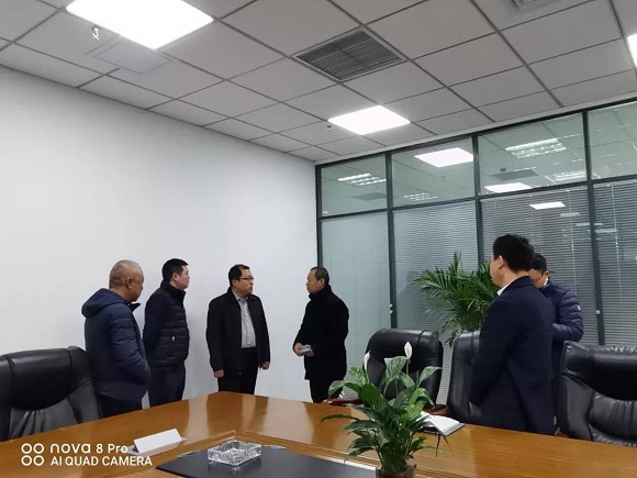 1639474602916034609.jpg 3.jpg