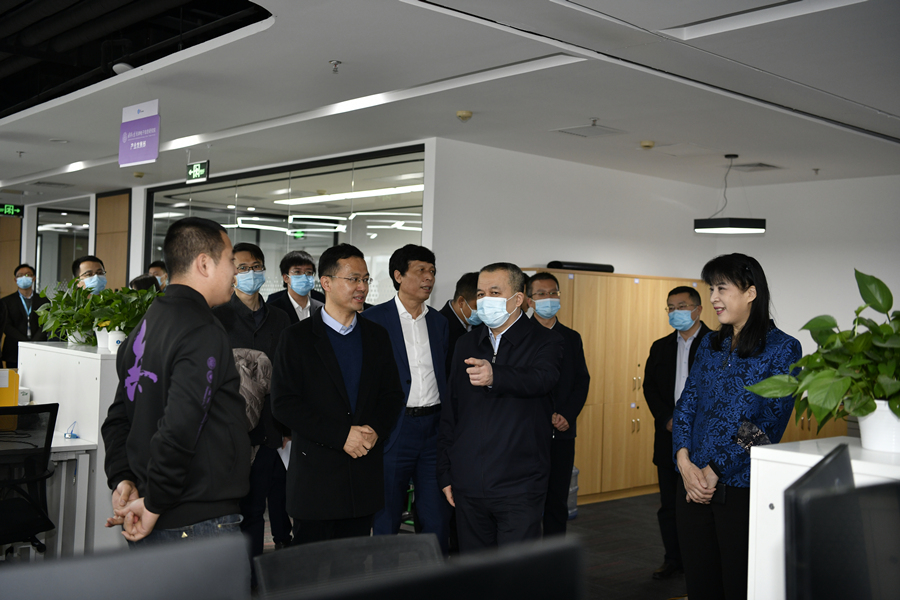 1647303554327024965.jpg W020220314775039993229.jpg