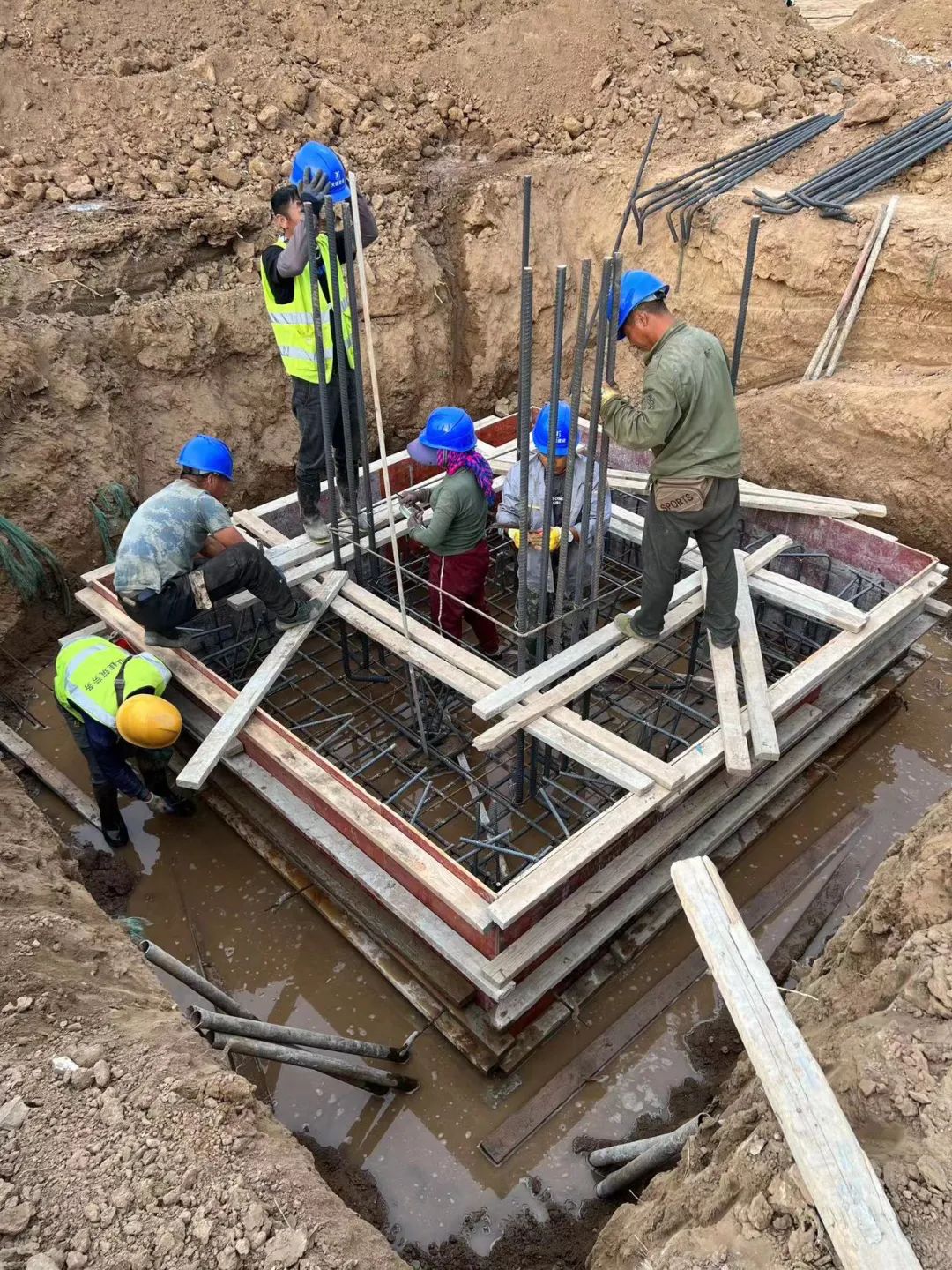 1698028229268077103.jpg 640.jpg